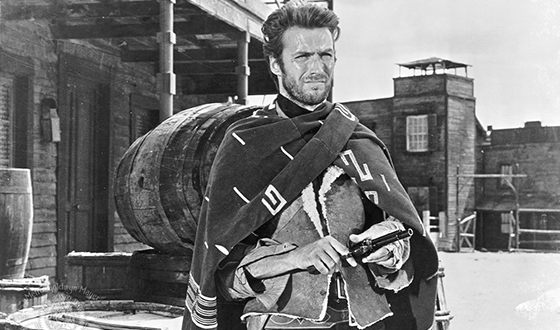 Клинт Иствуд в образе ковбоя Джо в фильме «За пригоршню долларов»