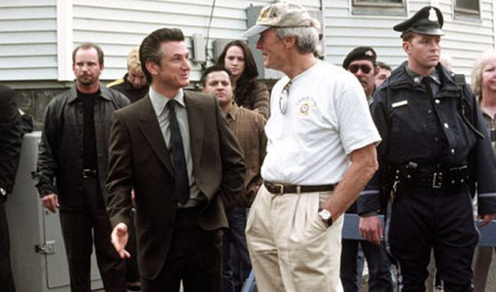 Клинт Иствуд и Шон Пенн на съемках триллера «Таинственная река»