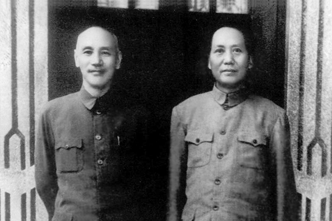 Мао Цзэдун и Чан Кайши, лидер партии Гоминьдан