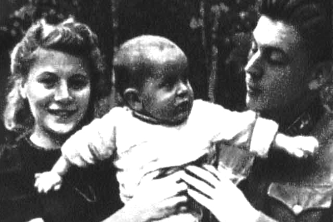 Василий Сталин с первой женой