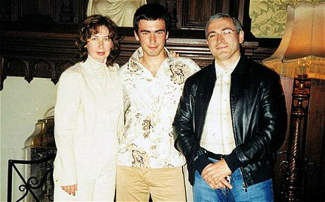 Михаил Ходорковский с первой женой и сыном