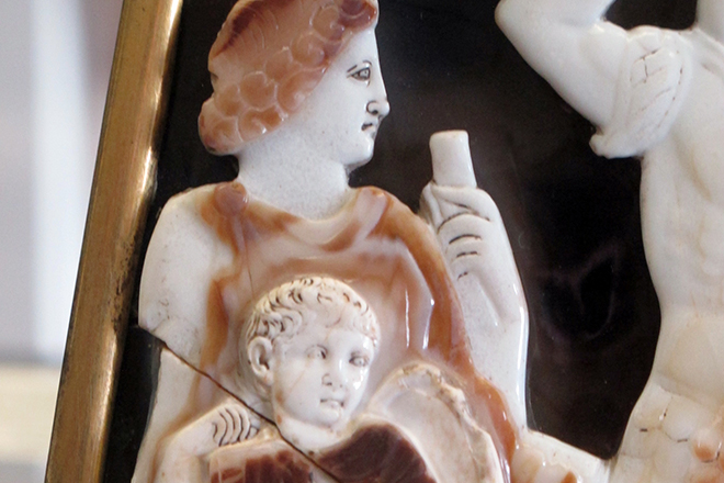 Калигула и его мать Агриппина Старшая