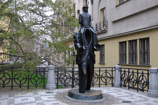 Памятник Францу Кафке