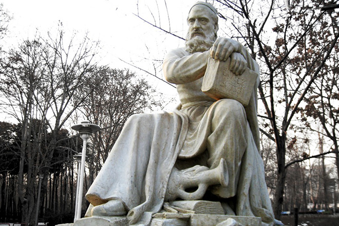 Памятник Омару Хайяму в Нишапуре, Иран