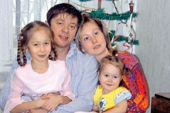 Дмитрий Брекоткин с семьей