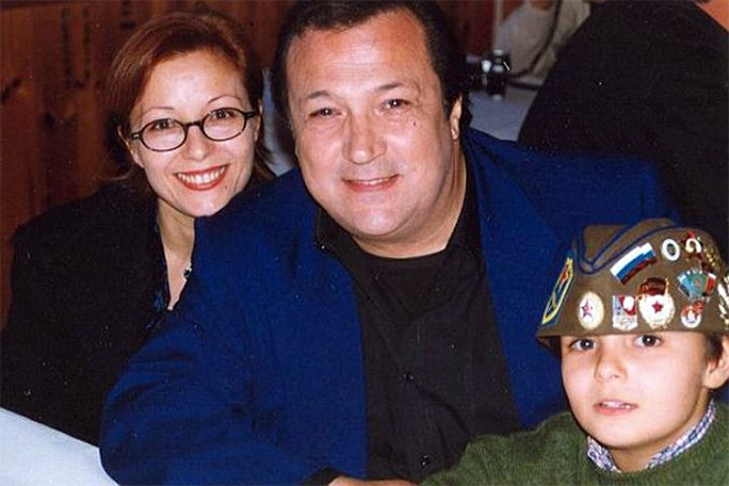 Робертино Лоретти с семьей