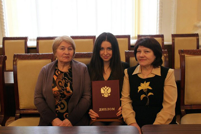 Ангелина Дорошенкова с президентским дипломом