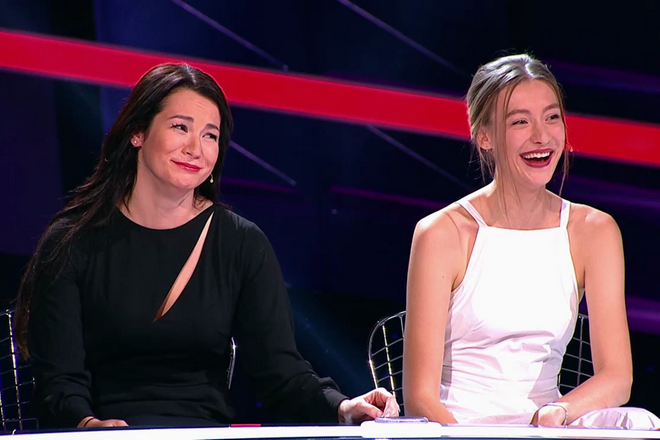 Ида Галич и Маша Миногарова в шоу «Где логика?»