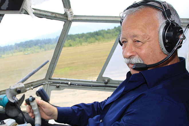 Леонид Якубович - опытный пилот