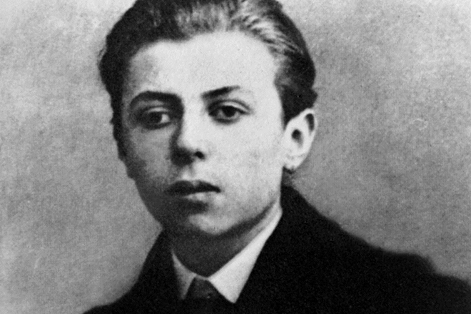 Жан-Поль Сартр в молодости