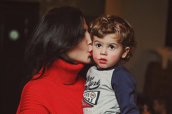 Дарья Дмитриева с сыном