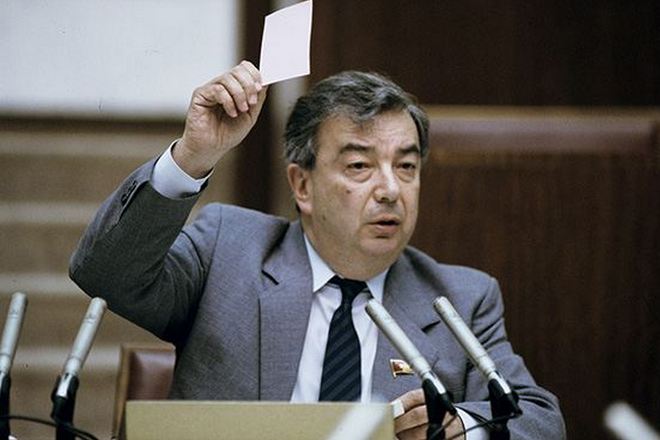 Политик Евгений Примаков