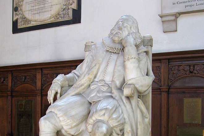 Статуя Фрэнсиса Бэкона