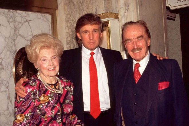Фред Трамп с женой и сыном Дональдом