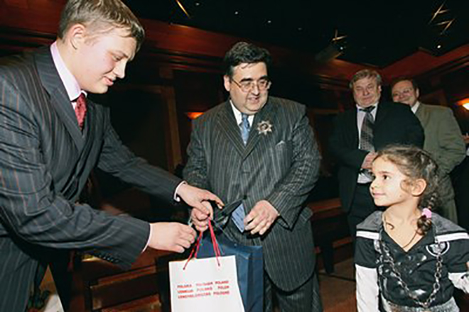 Алексей Митрофанов с сыном Иваном и дочерью Зоей
