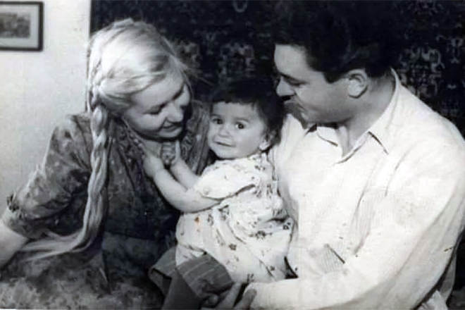 Сергей Бондарчук и Инна Макарова с дочерью Натальей