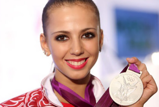 Дарья Дмитриева с Олимпийской медалью