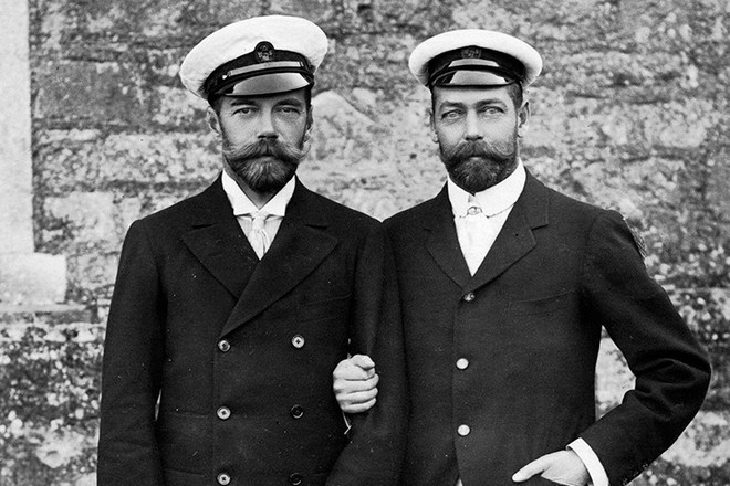 Двоюродные братья Георг V и Николай II были очень похожи