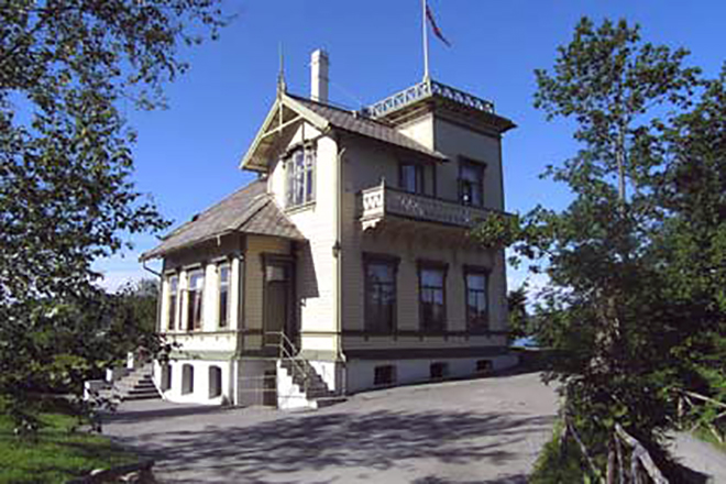 Тролльхауген, дом-музей Эдварда Грига