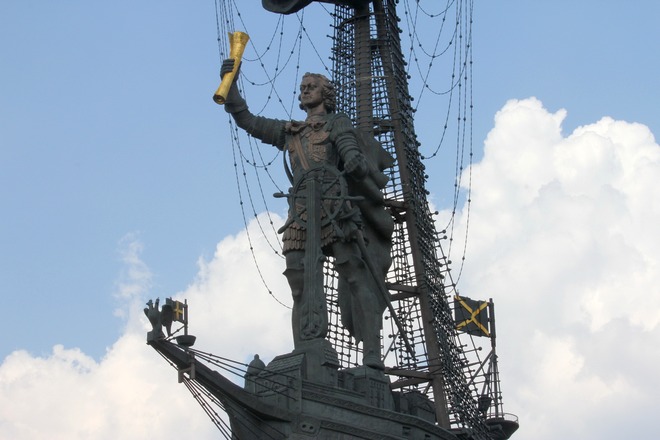 Памятник Петру Первому в Москве. Работа Зураба Церетели 