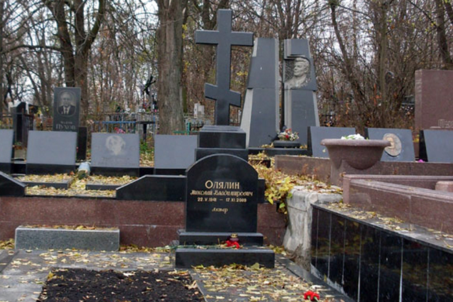 Могила Николая Олялина