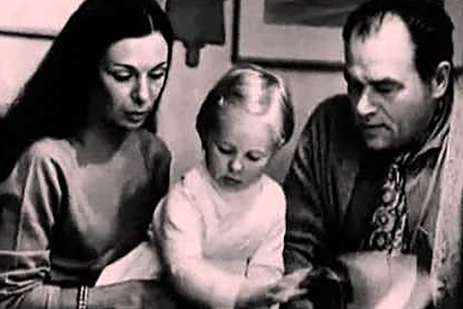 Георг Отс и его жена Илона с дочерью Марианной