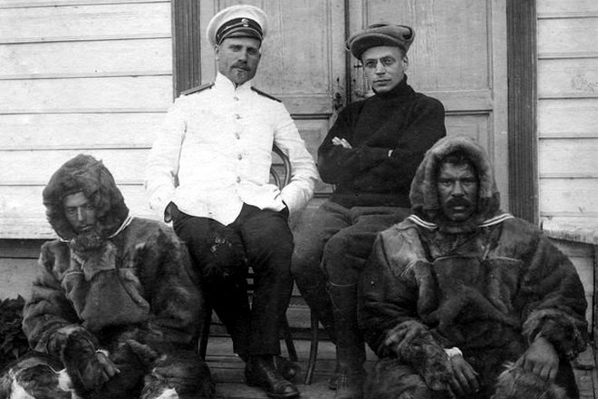 Георгий Седов с участниками экспедиции