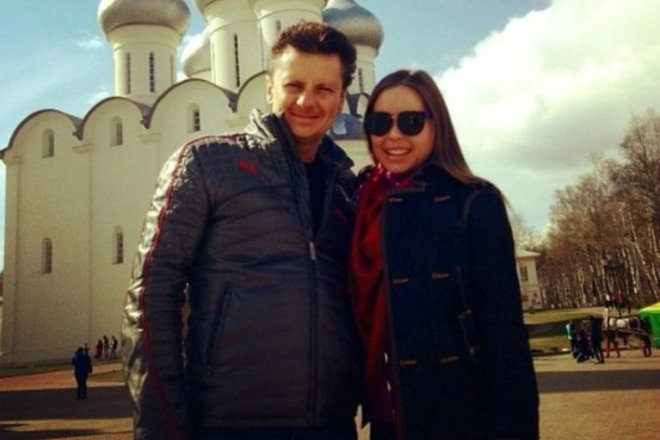 Максим Ярица с женой