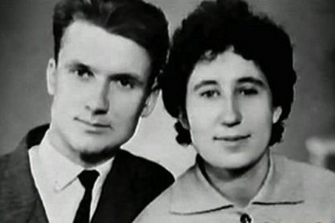 Андрей Чикатило с женой