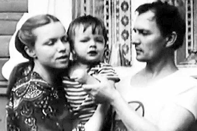 Валентина Теличкина и Владимир Гудков с сыном