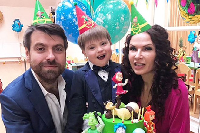 Александр Семин и Эвелина Бледанс с сыном