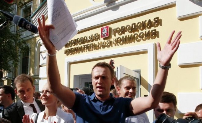 Алексей Навальный подал документы в Мосизбирком