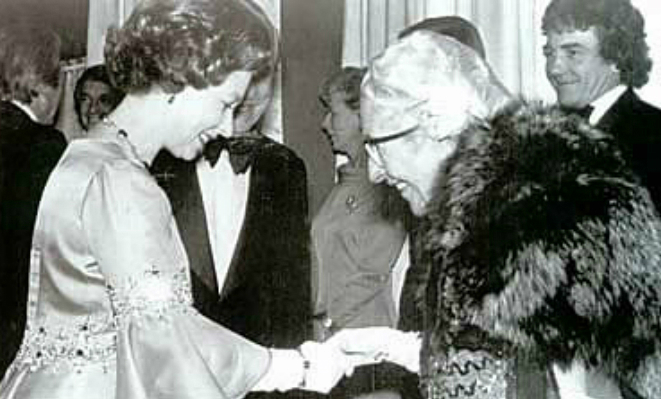 Агата Кристи и королева Елизавета