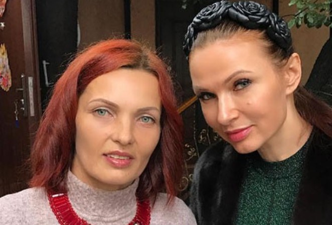 Эвелина Блёданс с сестрой Дианой