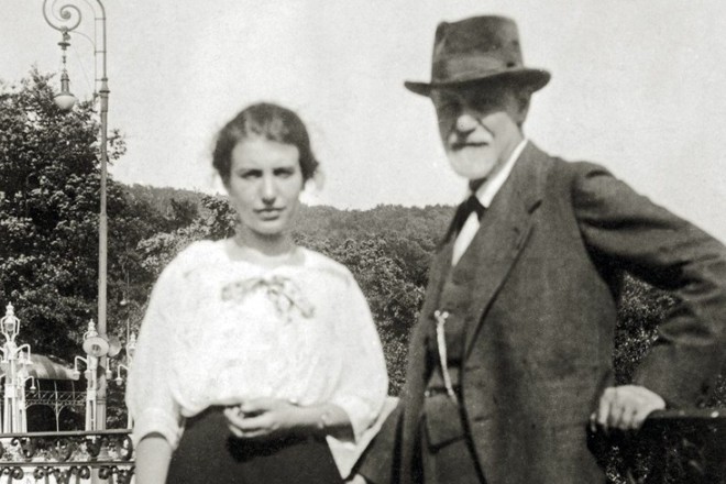 Зигмунд Фрейд с дочерью Анной