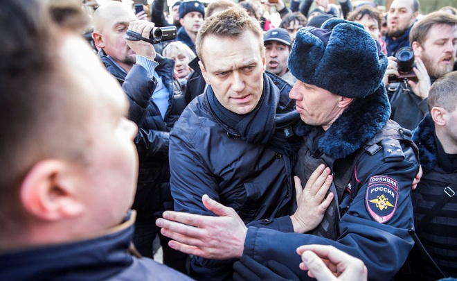 Задержание Алексея Навального на акции против коррупции на Тверской улице