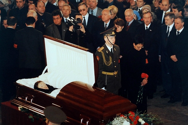 Похороны Галины Старовойтовой 