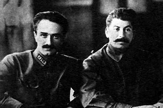 Анастас Микоян и Иосиф Сталин