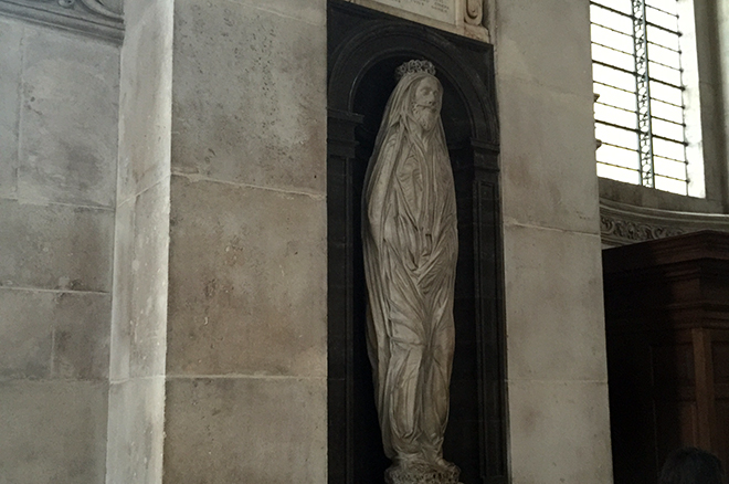 Статуя на могиле Джона Донна