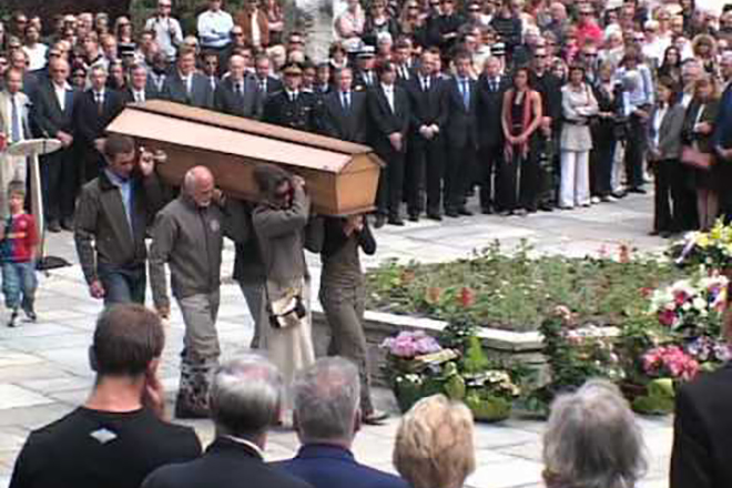 Похороны Грегори Лемаршаля