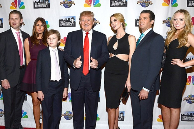 Тиффани Трамп с семьей