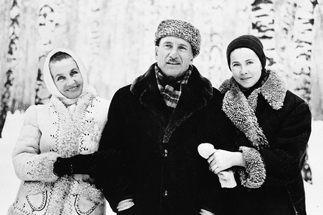 Сергей Герасимов с женой и племянницей