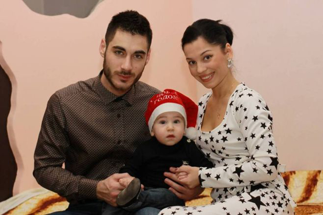 Тигран Салибеков и Юлия Салибекова с сыном
