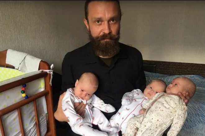 Дмитрий Авдеенко с детьми