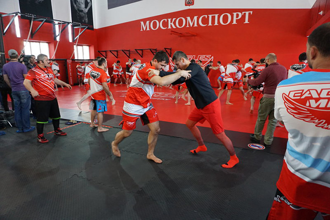 Зиявудин Магомедов поддерживает спорт России