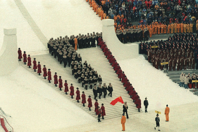 Владислав Третьяк - знаменосец СССР на Олимпиаде-1976