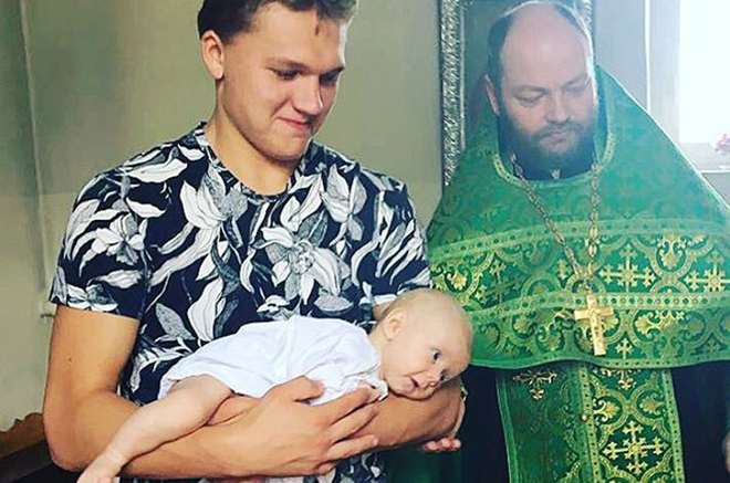 Кирилл Капризов стал крестным отцом