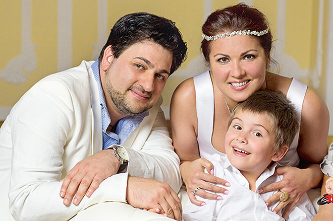 Юсиф Эйвазов с семьей