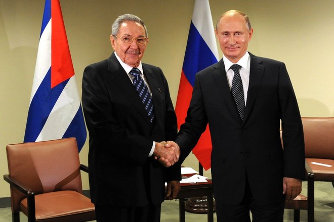Рауль Кастро и Владимир Путин