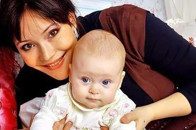 Александра Самохина с дочерью Евой